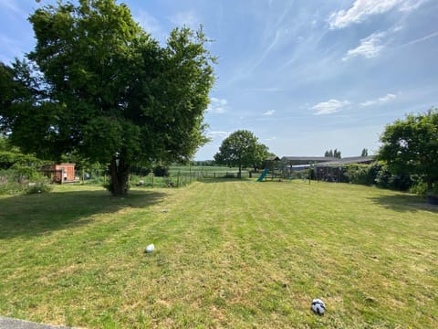 Cosy stable conversion between Sheffield & Leeds House in Selby