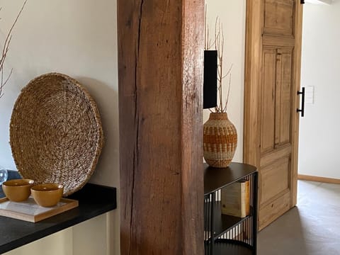 Living room, Decorative detail