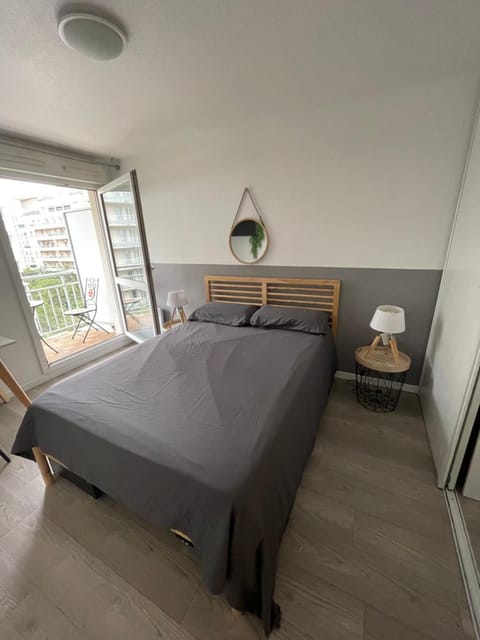 Superbe Logement proche LA DÉFENSE / U ARENA Apartment in Courbevoie