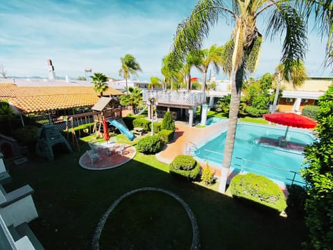 Swimming pool