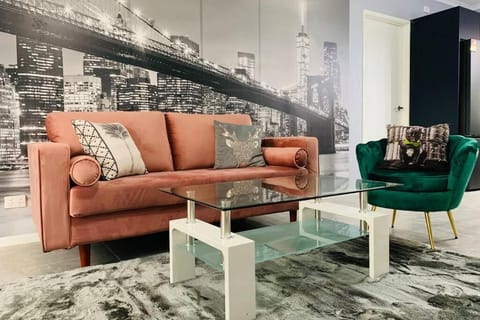Living room, Seating area