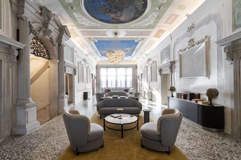 Living room, Seating area, On site, Meeting/conference room