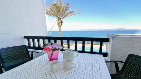 View (from property/room), Balcony/Terrace, Sea view