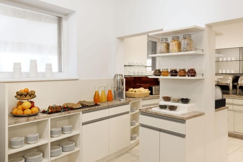 Food and drinks, Buffet breakfast