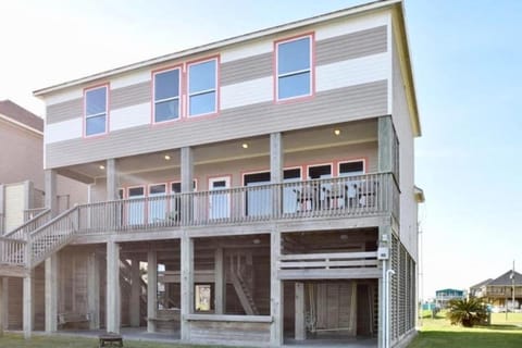 58 Steps To The Sea home House in Bolivar Peninsula