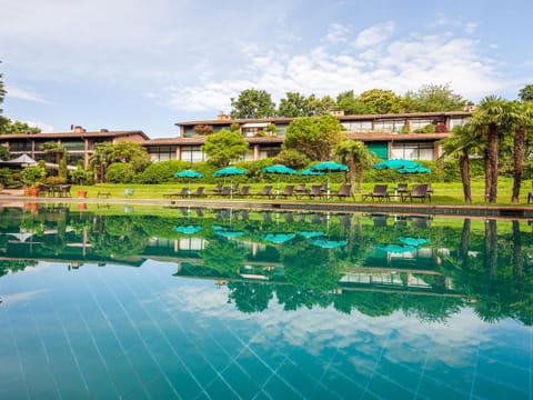 Garden, Swimming pool