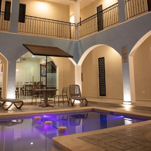 Property building, Patio, Swimming pool, Swimming pool