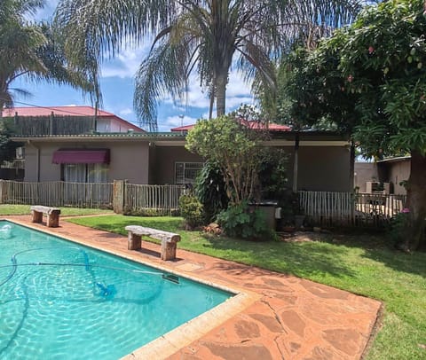 Property building, Garden view, Swimming pool