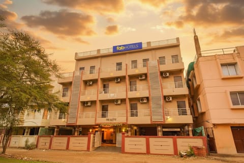 Property building, Facade/entrance
