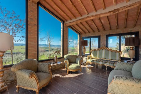 View (from property/room), Living room, Lobby or reception, Seating area