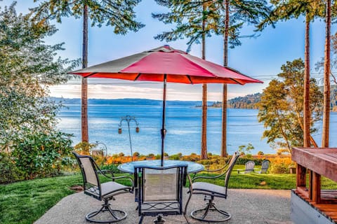 Shine Road Retreat House in Hood Canal