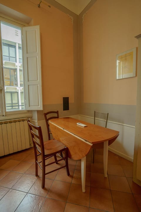 Tranquil Suite Near Museums and Train Station Apartment in Florence