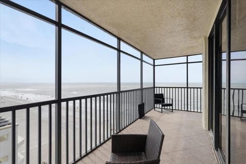 Corner Unit Ocean Views - Shores of Madeira #501 Apartment in Redington Beach