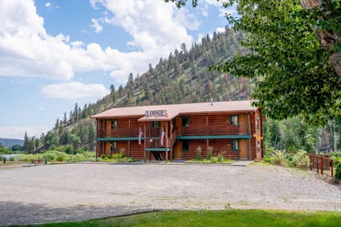 River's Fork Lodge Nature lodge in Salmon River