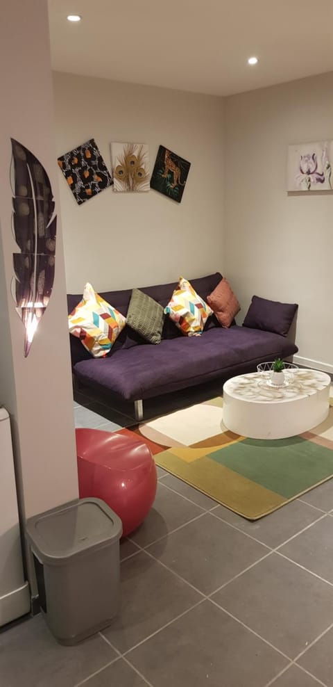 Bel appart moderne Roanne Apartment in Auvergne-Rhône-Alpes