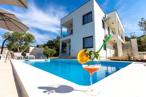Luxury Apartments Mauro with Heated Pool Apartment in Zadar County