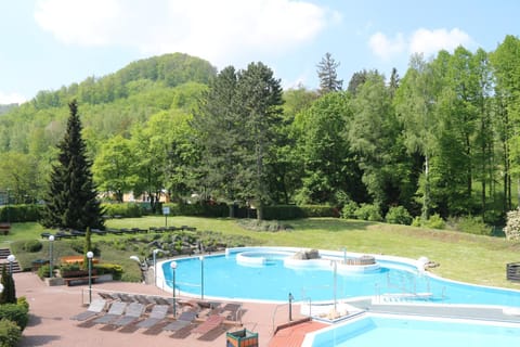 Spring, Day, Natural landscape, Bird's eye view, Summer, Garden, Hot Spring Bath, Garden view, Garden view, Landmark view, Landmark view, Mountain view, Mountain view, Pool view, Pool view, Swimming pool, Time of day, Inner courtyard view, sunbed