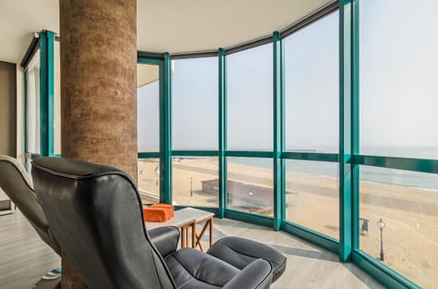 Day, View (from property/room), Seating area, Sea view