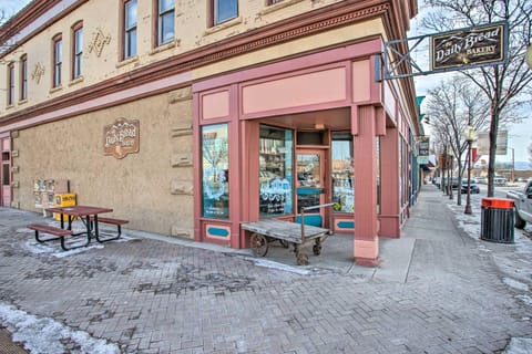 Downtown Home - 12 Mi to Black Canyon Natl Park! House in Montrose