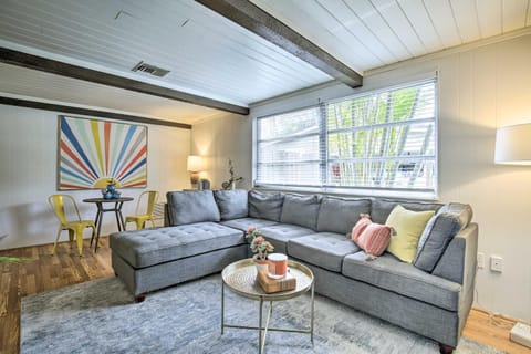 Tropical Palm Harbor Retreat with Lanai and Patio! House in Crystal Beach