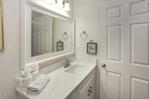 Good Day Sunshine by Pristine Properties Vacation Rentals House in Mexico Beach