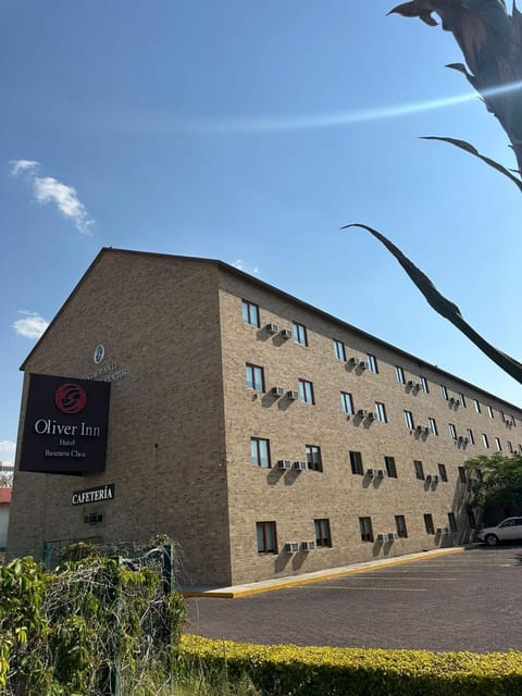 Hotel Oliver Inn - Business Class Hotel in Santiago de Queretaro