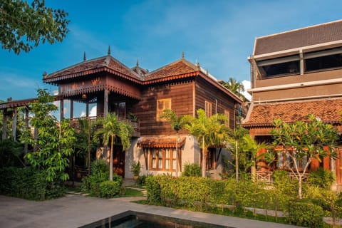 Property building, Garden