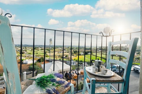 Day, View (from property/room), Balcony/Terrace, City view