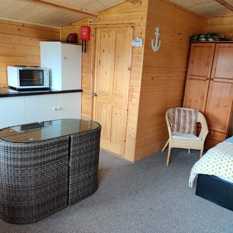 Cameron Court Cabin Cabin in Flamborough