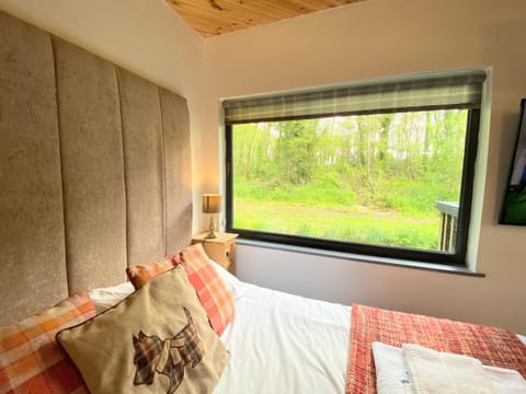 Arc Pod-HotTub- Dog Friendly - Longleat - Bath Apartment in Warminster