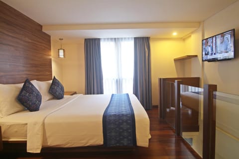 Bed, TV and multimedia, Bedroom, hair dresser