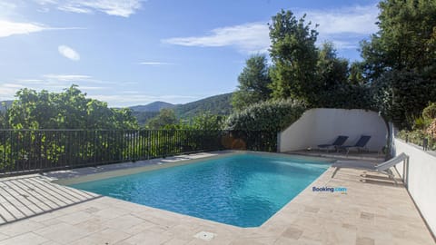 Natural landscape, Mountain view, Swimming pool, sunbed