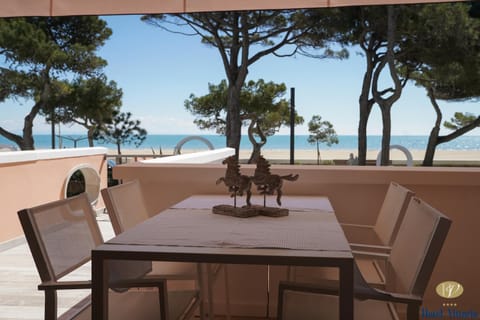 Balcony/Terrace, Beach