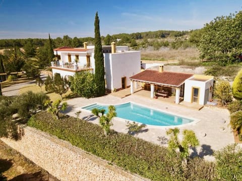 Property building, Garden, Swimming pool
