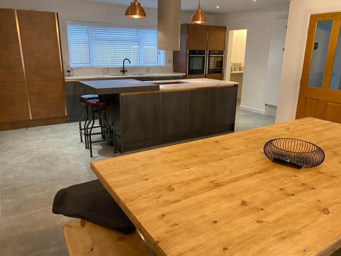 Rhos Walia,near Snowdonia,Hot tub House in Wales