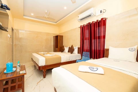 Bed, TV and multimedia, Bedroom, air conditioner