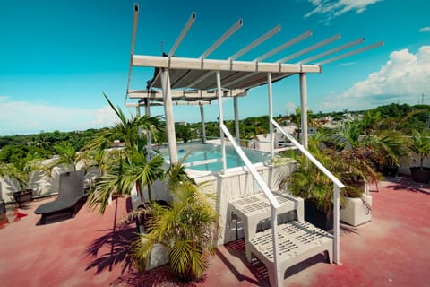 Balcony/Terrace, Swimming pool