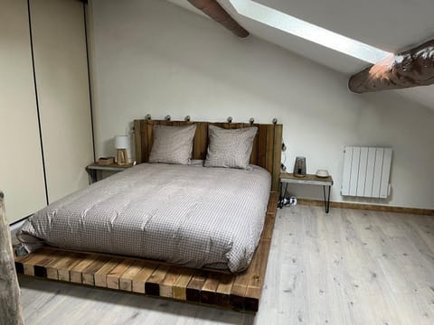 Duplex lumineux sur gde TERRASSE, BALNEO double, parking privé, CLIM, local vélos Apartment in Provence-Alpes-Côte d'Azur