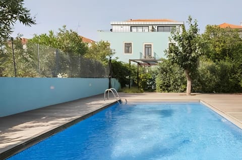 Property building, Swimming pool