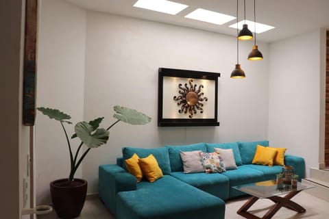 Bathroom, TV and multimedia, Living room