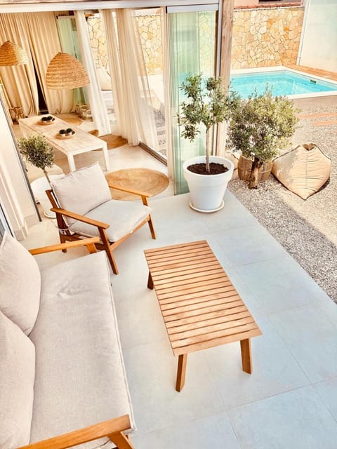 Patio, Garden, Seating area