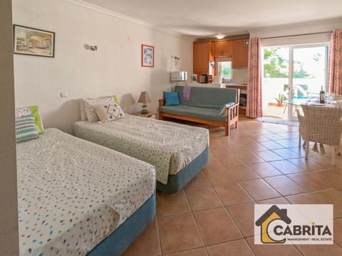 Bed, Kitchen or kitchenette