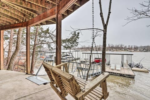 Private Dock, Lake Access! Multi-Level Ozarks Home House in Lake of the Ozarks