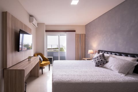 Bed, Balcony/Terrace, Photo of the whole room, Bedroom, air conditioner