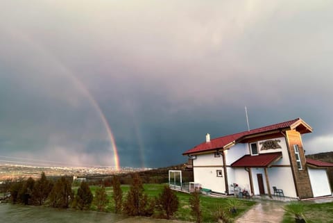 AMAZING view, privacy and comfort - SPA Villa Krasi Villa in Blagoevgrad Province