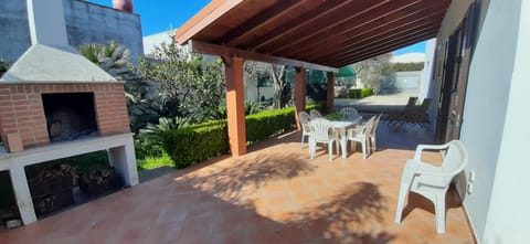 Patio, BBQ facilities