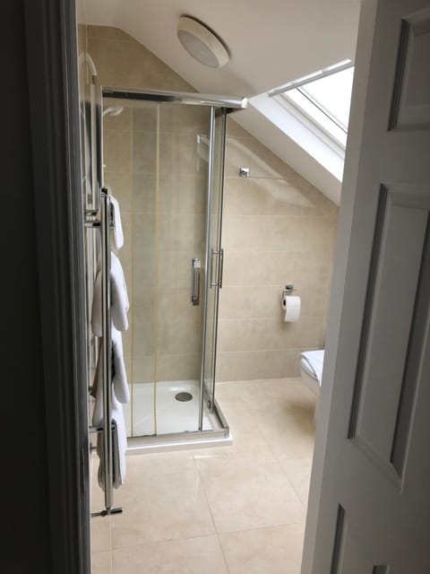 Petra House B&B Bed and Breakfast in Galway