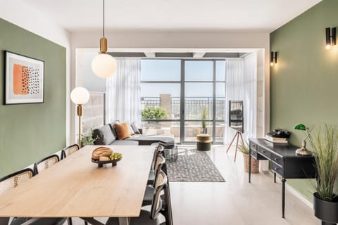 Living room, Seating area, Dining area