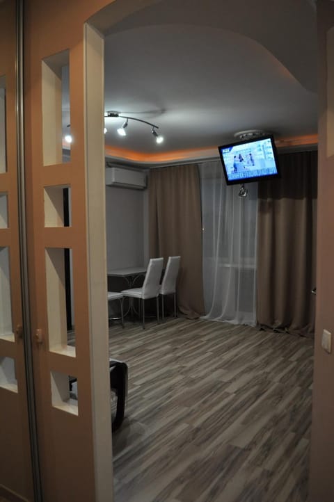 TV and multimedia, Seating area