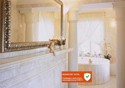 Bathroom, Bath